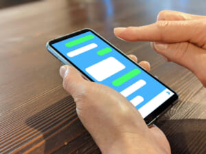 勝手に追加されたLINE投資グループは要注意！「儲かった」の声はサクラの可能性